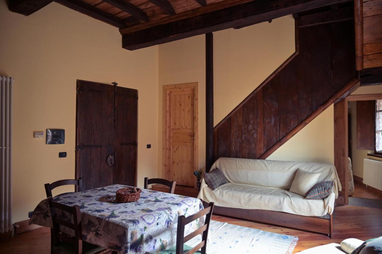 מלון Cinzano La Casa Del Castellano מראה חיצוני תמונה